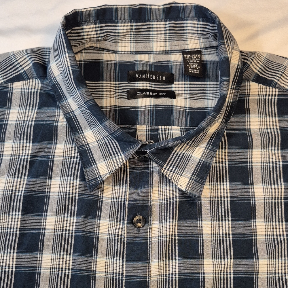 Van Heusen XXL Mens Short Sleeve Blue And White Casual Button Down Shirt